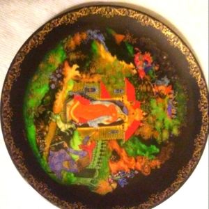 Bradex No. 60-V25-1.2 Collectible Plate